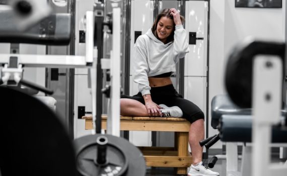 Pourquoi les salles de sport attirent-elles les filles ?